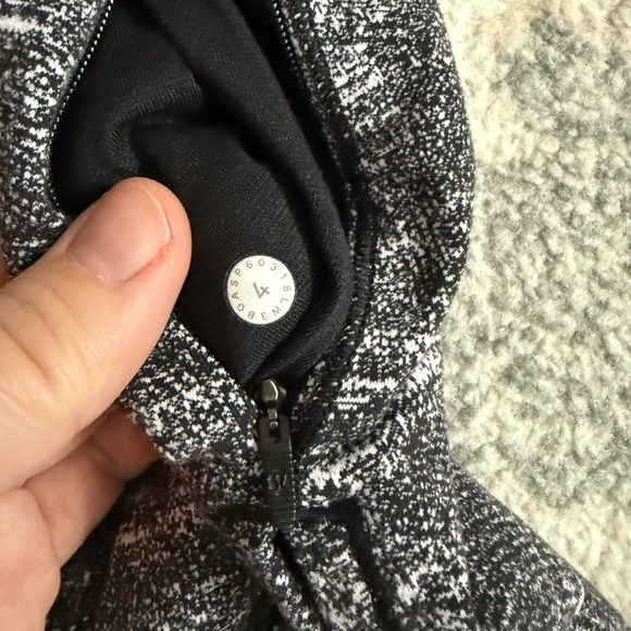 Lululemon Forever Endeavour Long Sleeve - Picture 5 of 10